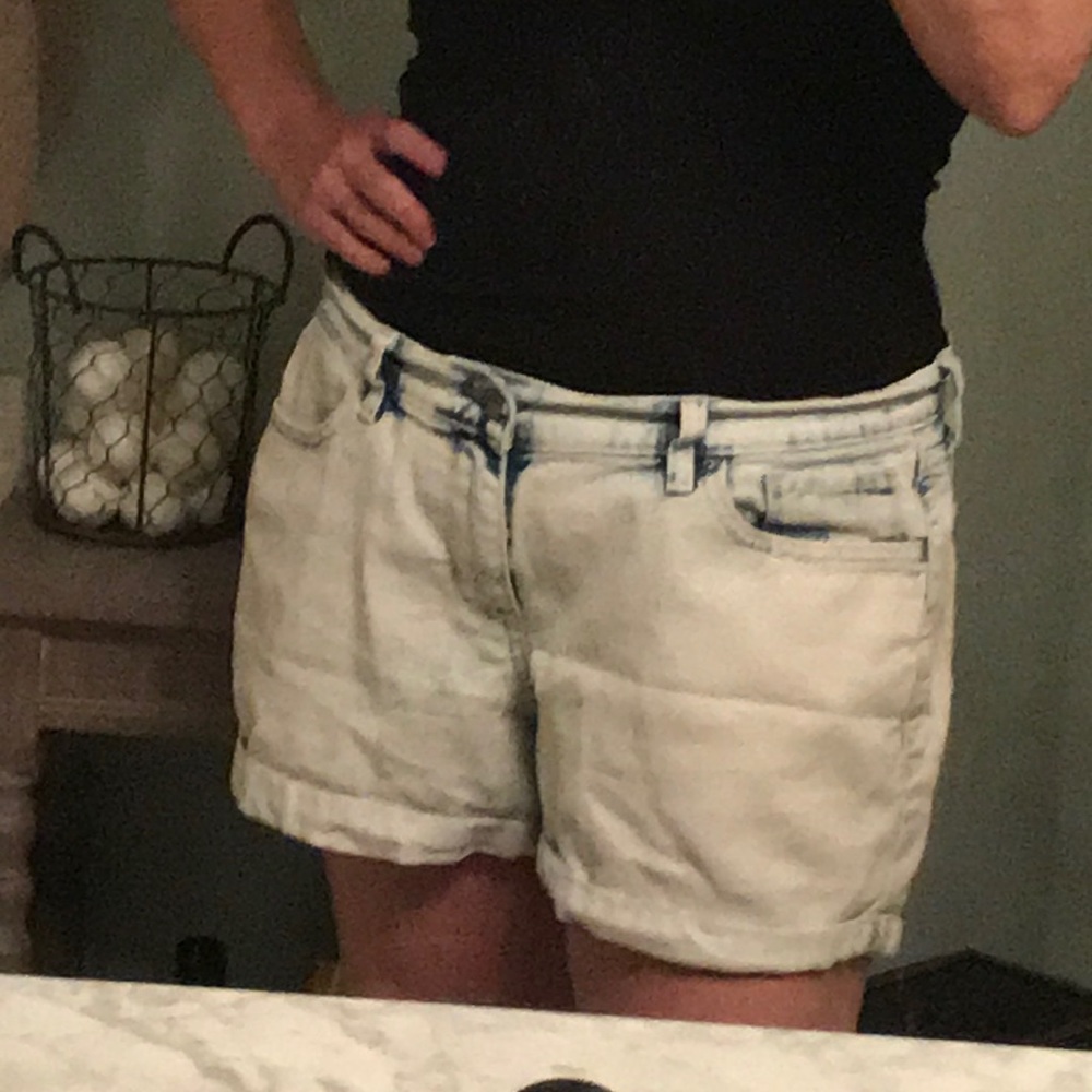 Boyfriend jean shorts